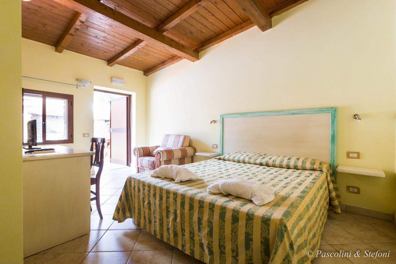 Bed&Breakfast Villa Valente Tragliatella Exterior photo